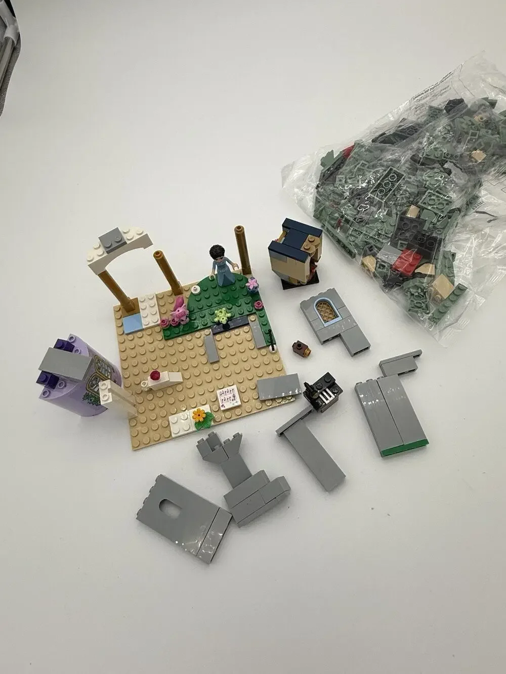 Lego Lot Pieces Princess Cat Turtle Sealed Bag Piano Castle Flowers